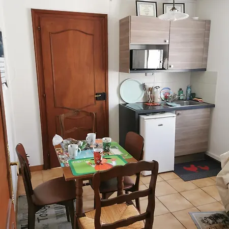 Проживание в семье Maison Les 3 Roses Wolfisheim